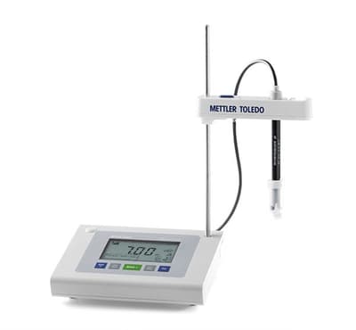 Mettler-Toledo® FiveEasy™ F20 pH/mV Meter Kit